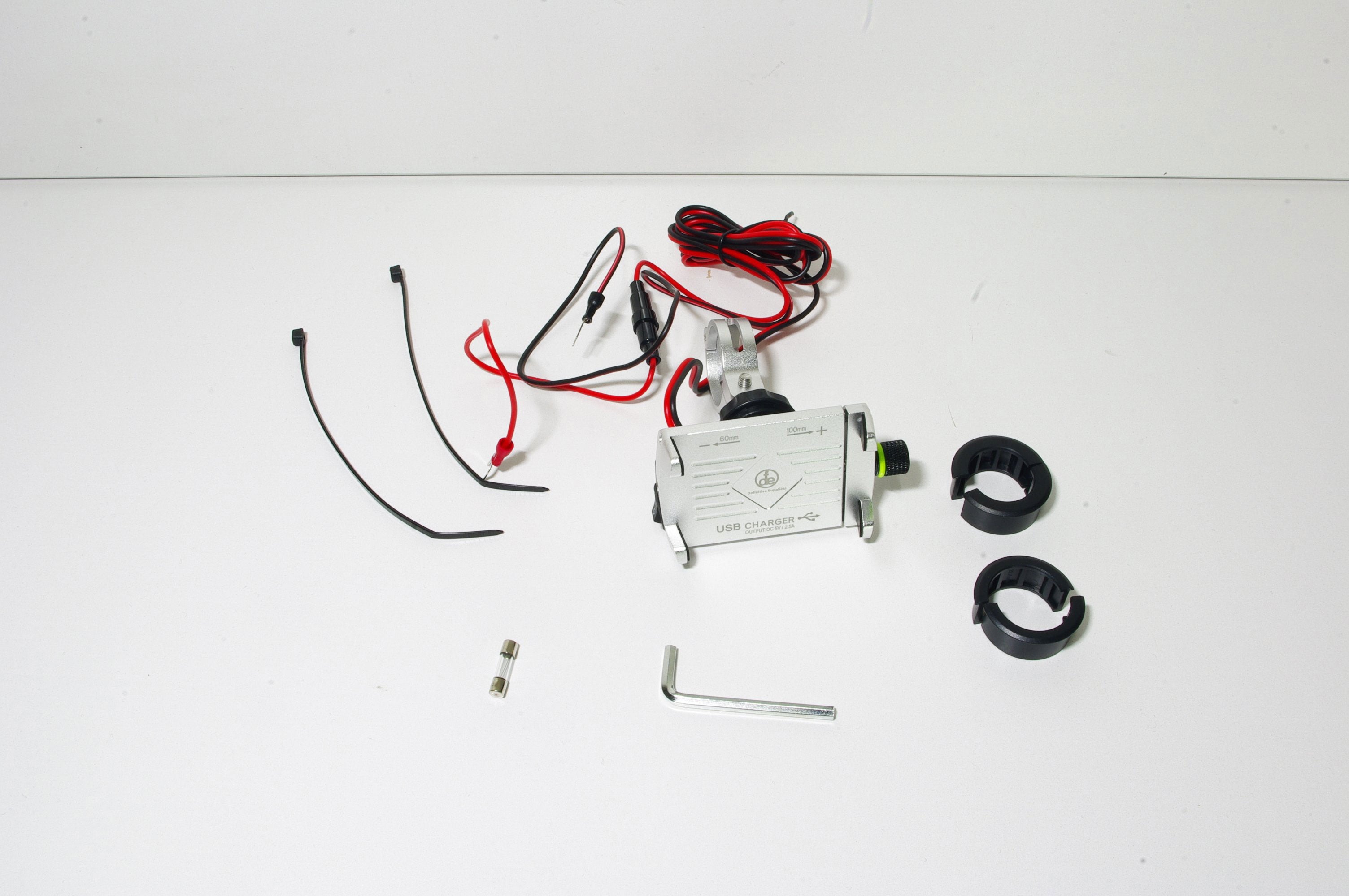 DEF Smartphone holder with USB charger DEF-US1